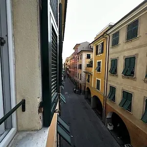 https://caruggio-200.hotelitalianriviera.com